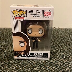 Funko Pop Vanya with Violin - Black and Brown